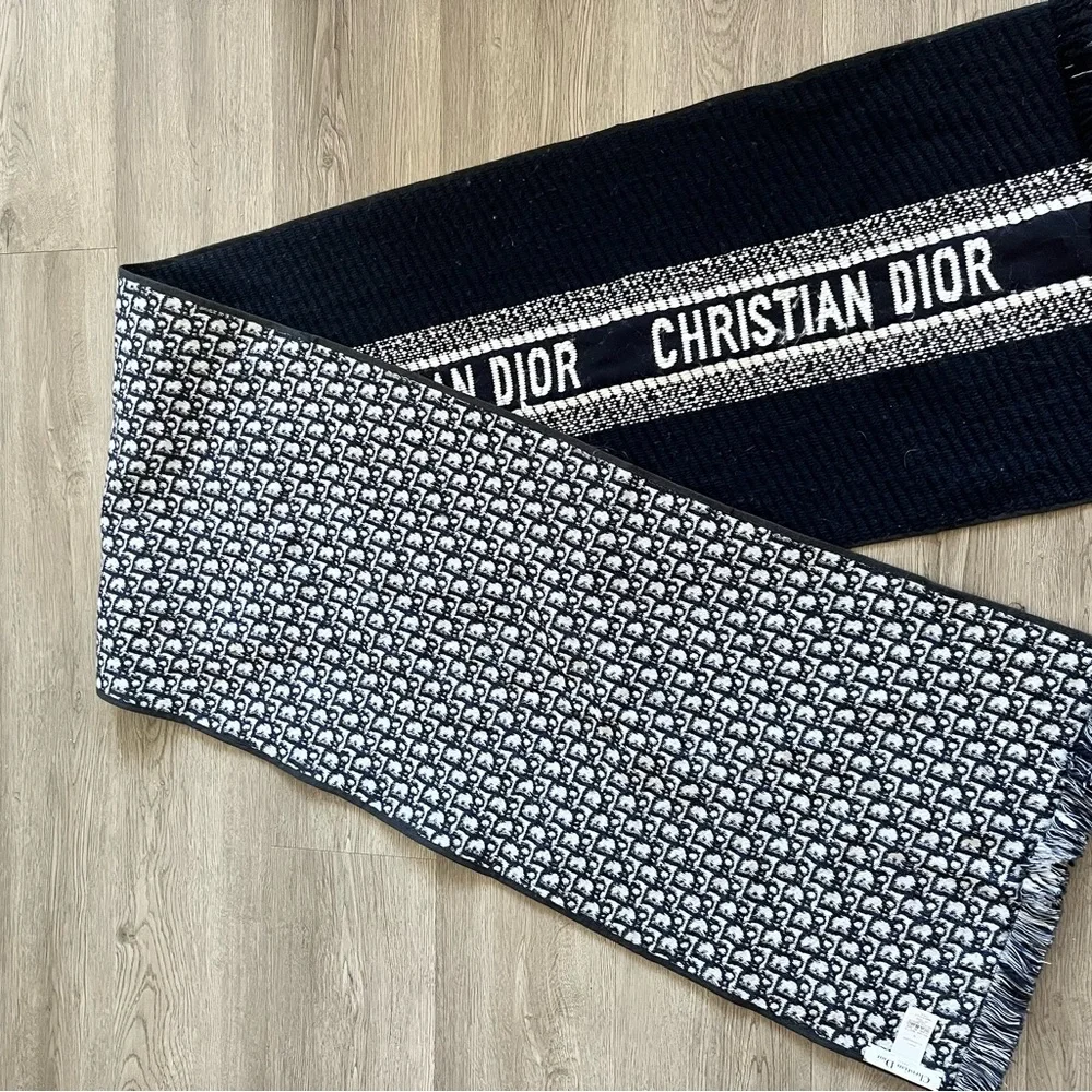Dior Navy and White Wool Scarf